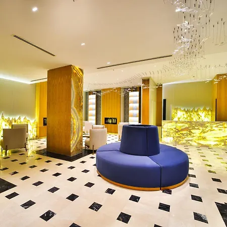 Hotell Shirisha 5*